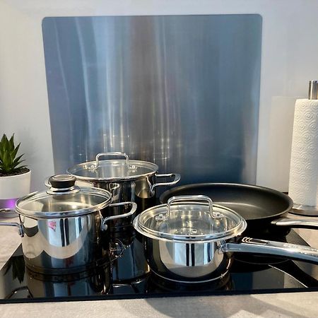 Living At Saarpartments - Adultsonly - Business & Holiday Homes With Kitchen For Long- And Short Term Stay, 3 Min To St Johanner Markt And Points Of Interest Saarbrücken Zewnętrze zdjęcie