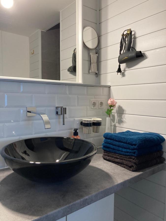 Living At Saarpartments - Adultsonly - Business & Holiday Homes With Kitchen For Long- And Short Term Stay, 3 Min To St Johanner Markt And Points Of Interest Saarbrücken Zewnętrze zdjęcie